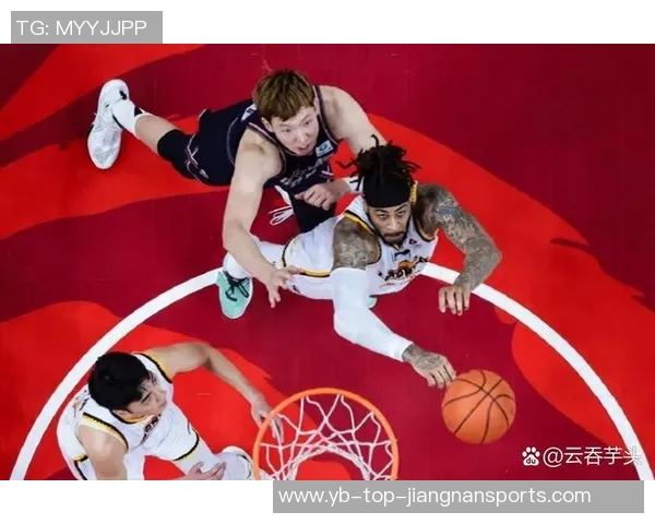 茂茂发力杰基杨错失关键上篮WNBA半决赛抢五战进入激烈加时赛